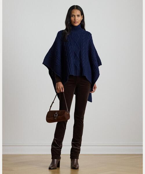 LAUREN RALPH LAUREN(ローレン ラルフ ローレン)の「ボタントリム ケーブルニット モックネック ポンチョ(ポンチョ・レディース・ネイビー系1・ONE)」の6枚目の写真