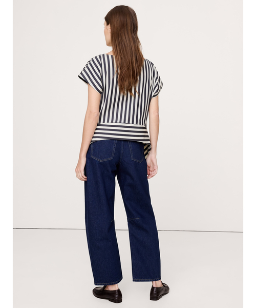 Banana Republic（バナナリパブリック）の「コットンポプリン ボートネック アシンメトリー トップス（シャツ/ブラウス・レディース・ホワイト/ホワイト×ネイビー・XS/S/M/L）」の9枚目の写真