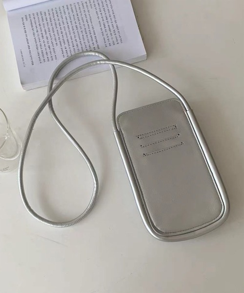LOWO(ロワ)の「スマホショルダーバッグ(ショルダーバッグ・レディース・ブラック/ブラウン/キャメル/ベージュ・FREE)」の10枚目の写真