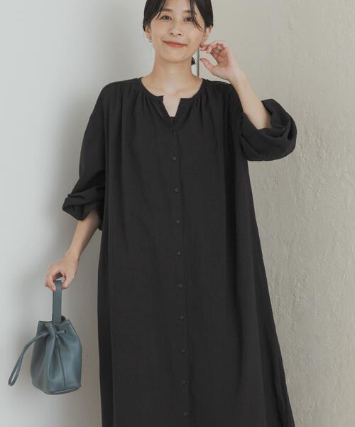 URBAN RESEARCH DOORS(アーバンリサーチドアーズ)の「エンブロイダリーギャザーワンピース(ワンピース・レディース・カーキ/ブラック・MEDIUM)」の10枚目の写真