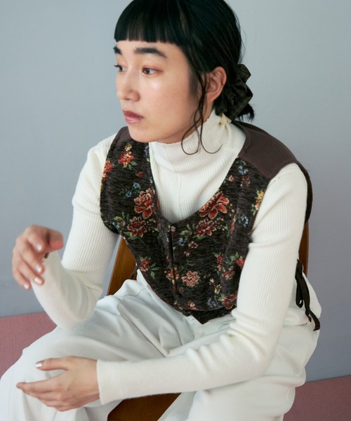 Crisp(クリスプ)の「サイドリボンベスト(ベスト・レディース・ブラウン/アイボリー・FREE)」の5枚目の写真