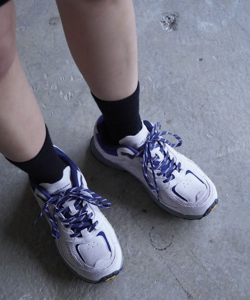 LOW CLASSIC（ロウ　クラシック）の「BOTANY VIBRAM SNEAKERS（スニーカー・レディース・ホワイト・40/39）」の2枚目の写真