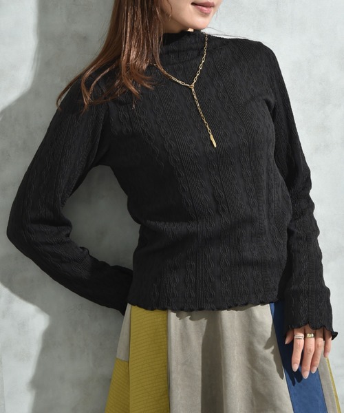 INTERPLANET(インタープラネット)の「フクレジャガード長袖ハイネックプルオーバー(Tシャツ/カットソー・レディース・グレー/ブラック/ライトベージュ・FREE)」の2枚目の写真