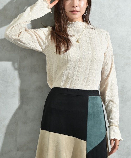 INTERPLANET(インタープラネット)の「フクレジャガード長袖ハイネックプルオーバー(Tシャツ/カットソー・レディース・グレー/ブラック/ライトベージュ・FREE)」の8枚目の写真