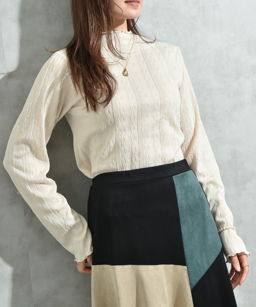 INTERPLANET(インタープラネット)の「フクレジャガード長袖ハイネックプルオーバー(Tシャツ/カットソー・レディース・グレー/ブラック/ライトベージュ・FREE)」の10枚目の写真