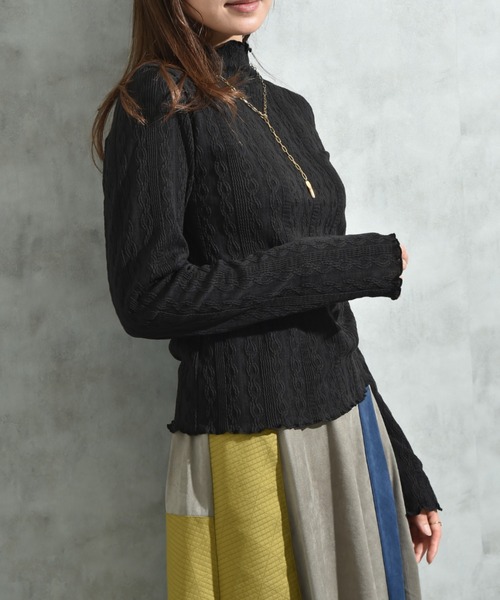 INTERPLANET(インタープラネット)の「フクレジャガード長袖ハイネックプルオーバー(Tシャツ/カットソー・レディース・グレー/ブラック/ライトベージュ・FREE)」の17枚目の写真