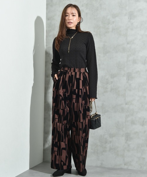 INTERPLANET(インタープラネット)の「フクレジャガード長袖ハイネックプルオーバー(Tシャツ/カットソー・レディース・グレー/ブラック/ライトベージュ・FREE)」の22枚目の写真