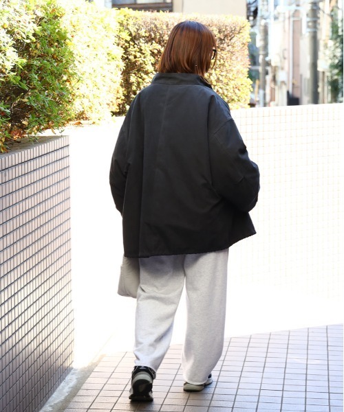 Right-on(ライトオン)の「【HONEYSUCKLE ROSE】加工スウェットパンツ (トレンド/リラックス/柔らか素材/微光沢)(その他パンツ・レディース・オフホワイト/ダークグレー/ブラック/グレー・S/M/L)」の16枚目の写真