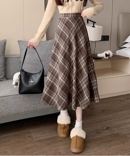 Teem Store(チームストア)の「チェック柄ロングスカート(スカート・レディース・ブラウン/グレー・M/L)」の14枚目の写真