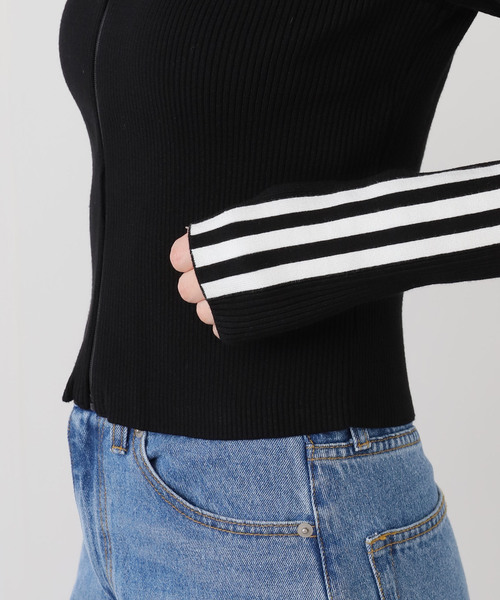 adidas(アディダス)の「adidas / アディダス SLIM KNIT TT(ニット/セーター・レディース・ブラック/レッド・MEDIUM)」の13枚目の写真