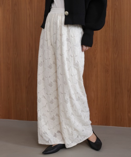 Bou Jeloud(ブージュルード)の「起毛レースワイドパンツ(その他パンツ・レディース・ブラック/オフホワイト・FREE)」の3枚目の写真