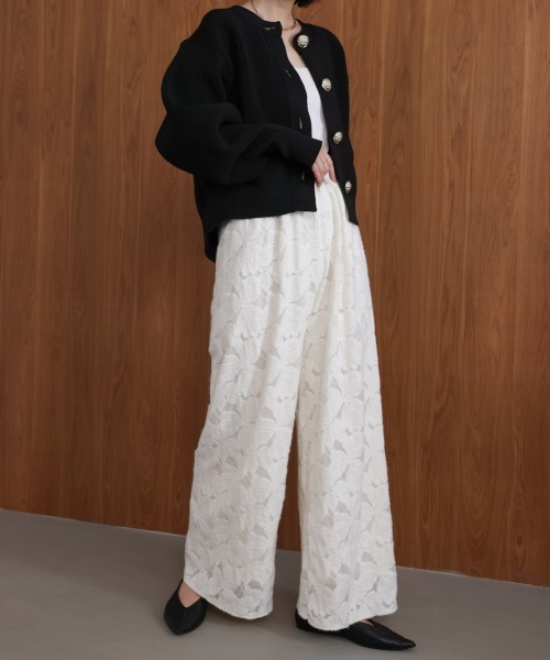 Bou Jeloud(ブージュルード)の「起毛レースワイドパンツ(その他パンツ・レディース・ブラック/オフホワイト・FREE)」の4枚目の写真