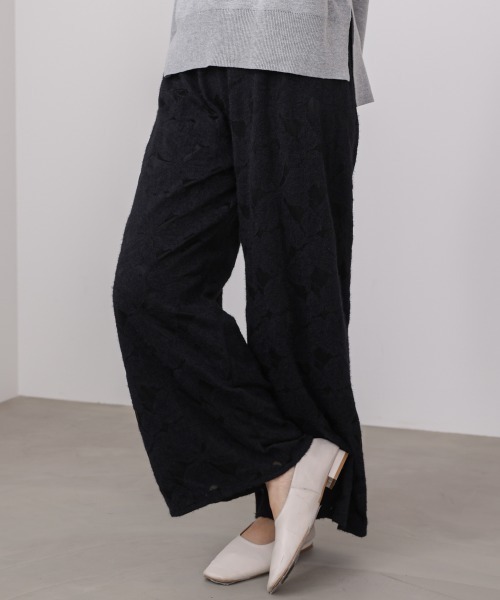 Bou Jeloud(ブージュルード)の「起毛レースワイドパンツ(その他パンツ・レディース・ブラック/オフホワイト・FREE)」の13枚目の写真