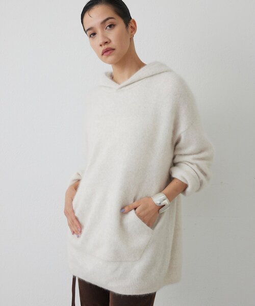 THE PAUSE(ザ ポーズ)の「【THE PAUSE】ファーニットフーディープルオーバー(ニット/セーター・レディース・グレー/ライトベージュ・FREE)」の2枚目の写真