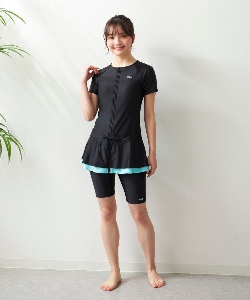 FILA(フィラ)の「【FILA/フィラ】レディースフィットネス水着 セパレート水着 チュニック フリル 体型カバー ヨガウェア ピラティス トレーニングウェア(水着・レディース・ブラック×ピンク/ブラック×グリーン・LARGE/X-LARGE/XX-LARGE/XXX-LARGE/MEDIUM)」の4枚目の写真