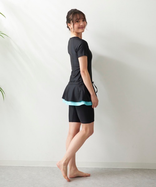 FILA(フィラ)の「【FILA/フィラ】レディースフィットネス水着 セパレート水着 チュニック フリル 体型カバー ヨガウェア ピラティス トレーニングウェア(水着・レディース・ブラック×ピンク/ブラック×グリーン・LARGE/X-LARGE/XX-LARGE/XXX-LARGE/MEDIUM)」の11枚目の写真