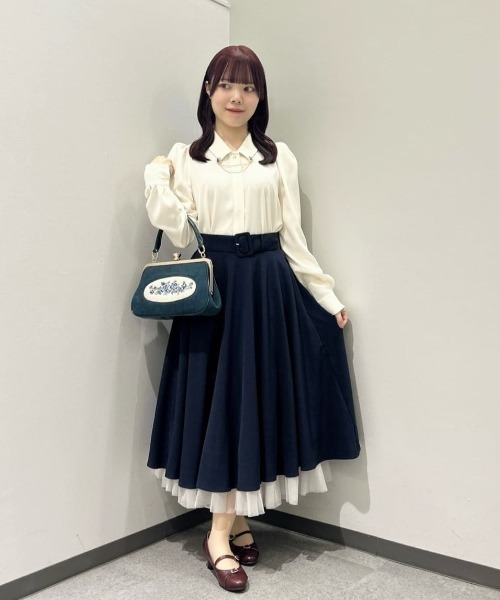 an another angelus(アンアナザーアンジェラス)の「ローズカメオブローチ付きブラウス/fint フィント(シャツ/ブラウス・レディース・ピンクベージュ/オフホワイト・FREE)」の22枚目の写真