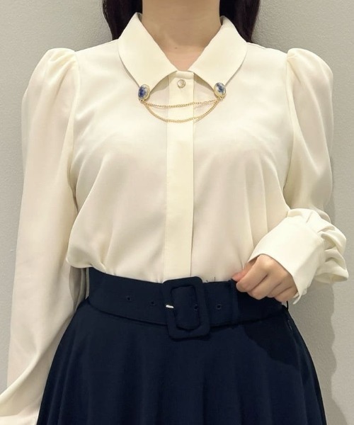 an another angelus(アンアナザーアンジェラス)の「ローズカメオブローチ付きブラウス/fint フィント(シャツ/ブラウス・レディース・ピンクベージュ/オフホワイト・FREE)」の15枚目の写真