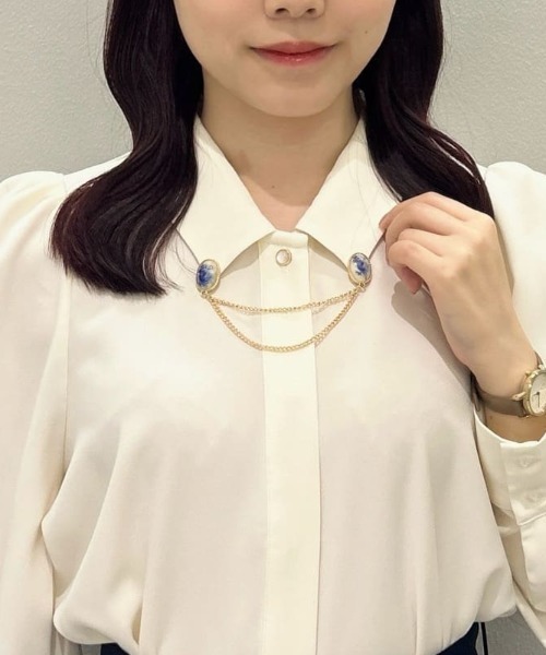 an another angelus(アンアナザーアンジェラス)の「ローズカメオブローチ付きブラウス/fint フィント(シャツ/ブラウス・レディース・ピンクベージュ/オフホワイト・FREE)」の16枚目の写真