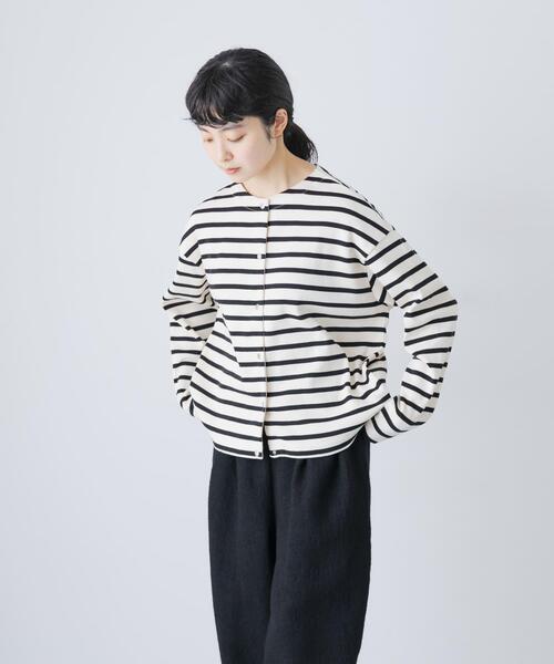 かぐれ（カグレ）の「コットンフライススナップカーディガン（カーディガン/ボレロ・レディース・ブラック/ストライプ・FREE）」の4枚目の写真