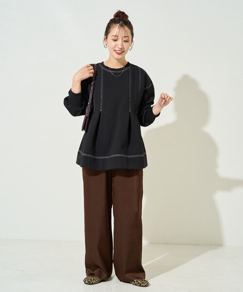 FREAK'S STORE(フリークスストア)の「限定展開 配色 ステッチ タック Aライン 裏起毛 チュニック(スウェット・レディース・杢グレー/ナチュラル/ブラック/レッド・フリ-)」の9枚目の写真
