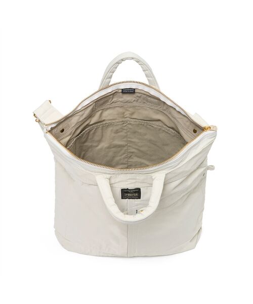 PORTER(ポーター)の「マイル 2WAYヘルメットバッグ(トートバッグ・メンズ・オフホワイト/ブラック・FREE)」の7枚目の写真