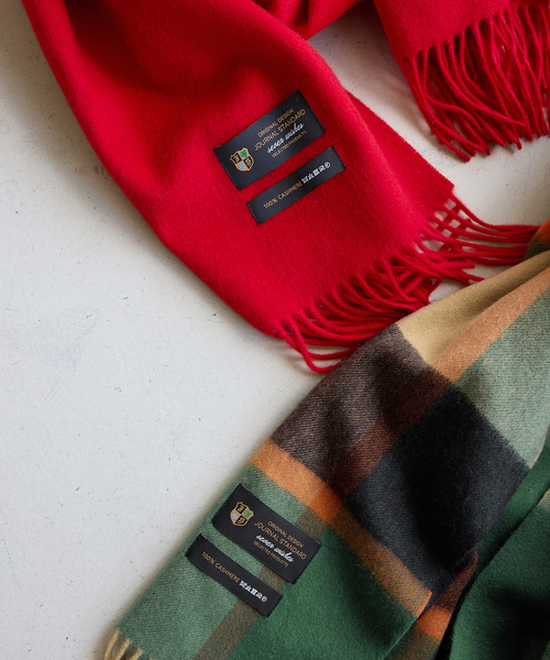 JOURNAL STANDARD（ジャーナルスタンダード）の「《追加3》Cashmere ストール（ストール/ショール・レディース・ブルー/レッド系その他/レッド/サックスブルー/ブラック/グリーン系その他/チャコールグレー・FREE）」の22枚目の写真