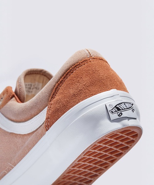 VANS(バンズ)の「PREMIUM オールドスクール 36 / LX Old Skool 36 WASHED TAN/BRO VN000D57TBR1(スニーカー・メンズ・ライトブラウン・5.5/6/7.5/8/8.5/9/10.5/11/11.5/12/9.5/10/4/4.5/5/7/6.5)」の5枚目の写真