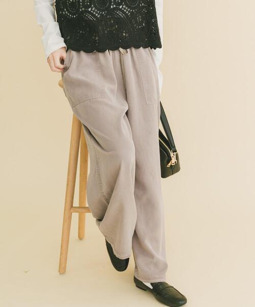 ITEMS URBANRESEARCH(アイテムズ アーバンリサーチ)の「リラクシーイージーパンツ(その他パンツ・レディース・ブラウン/チャコールグレー/グレー系その他・FREE)」の3枚目の写真
