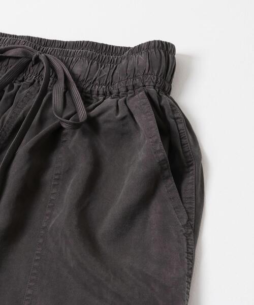 ITEMS URBANRESEARCH(アイテムズ アーバンリサーチ)の「リラクシーイージーパンツ(その他パンツ・レディース・ブラウン/チャコールグレー/グレー系その他・FREE)」の16枚目の写真