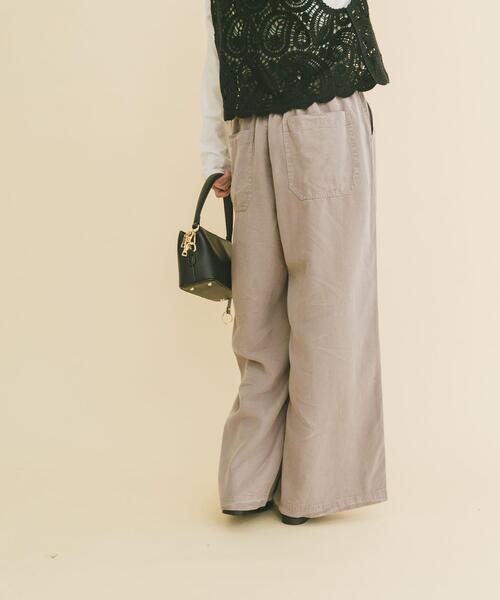 ITEMS URBANRESEARCH(アイテムズ アーバンリサーチ)の「リラクシーイージーパンツ(その他パンツ・レディース・ブラウン/チャコールグレー/グレー系その他・FREE)」の10枚目の写真