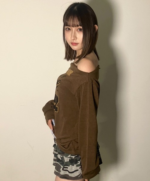 .KOM（ドットコム）の「A'GEM/9 × .kom 『.KOMZ/ドットケーオーエムゼット』NYカレッジプリントロングスリーブ（Tシャツ/カットソー・レディース・ブラウン/ブラック・FREE）」の16枚目の写真