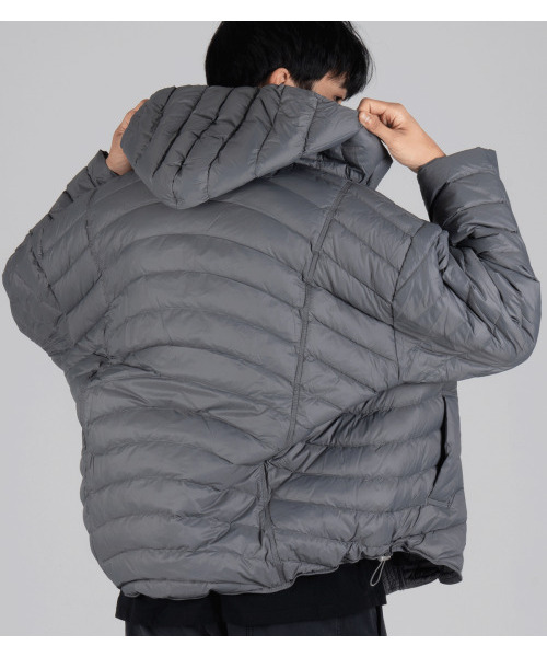 BUTTON SEOUL（ボタンソウル）の「[ダックダウン 80/20] オーバーサイズライトウェイトダックダウンパディングジャケット (グレー)（ダウンジャケット/コート・メンズ・その他・MEDIUM/LARGE/X-LARGE）」の5枚目の写真
