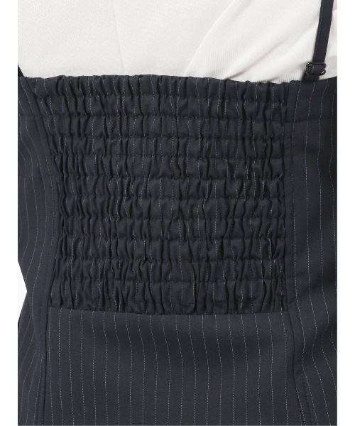 m.f.editorial(エムエフエディトリアル)の「【ストレッチ ウォッシャブル】m.f.エディトリアルレディース ピンスト ビスチェ 紺(セットアップ可能)(スーツベスト・レディース・ネイビー・MEDIUM/LARGE)」の5枚目の写真