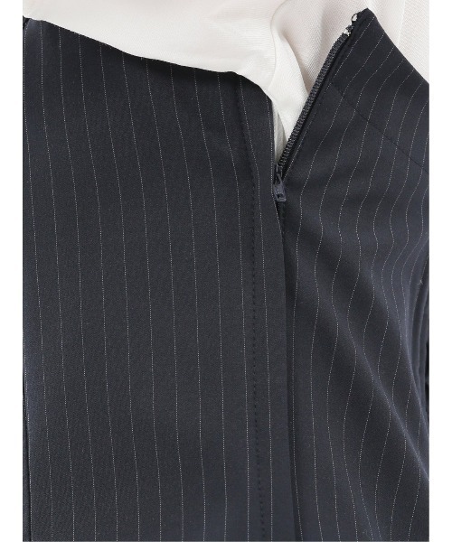 m.f.editorial(エムエフエディトリアル)の「【ストレッチ ウォッシャブル】m.f.エディトリアルレディース ピンスト ビスチェ 紺(セットアップ可能)(スーツベスト・レディース・ネイビー・MEDIUM/LARGE)」の6枚目の写真