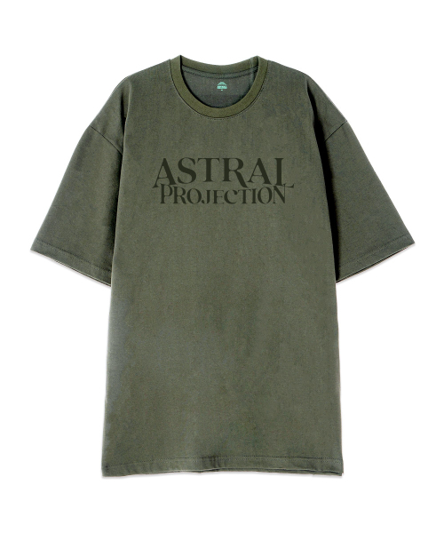 ASTRAL PROJECTION（アストラルプロジェクション）の「[オーバーサイズ]ベーシックレタリング13番手コットンラウンドネック半袖Tシャツ_チャコール（Tシャツ/カットソー・メンズ・その他・X-LARGE/XX-LARGE/LARGE/MEDIUM）」の4枚目の写真