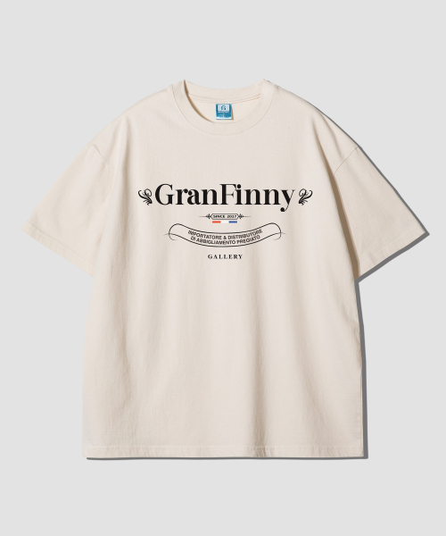 GRANFINNY(グランフィニ)の「クラシックロゴオーバーサイズ半袖Tシャツ-ナチュラルコットン(Tシャツ/カットソー・レディース・その他・LARGE/X-LARGE)」の1枚目の写真