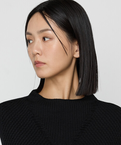 Gabardine K.T(ギャバジンケーティー)の「〔 +サイズ 〕 ダイヤ柄 ニットベスト(ベスト・レディース・オフホワイト/グレー・13号/17号)」の13枚目の写真
