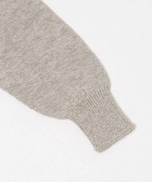crepuscule(クレプスキュール)の「【crepuscule/クレプスキュール】W/G Alpaca Pullover(ニット/セーター・メンズ・ベージュ/ブラック/グレー・2/1)」の4枚目の写真