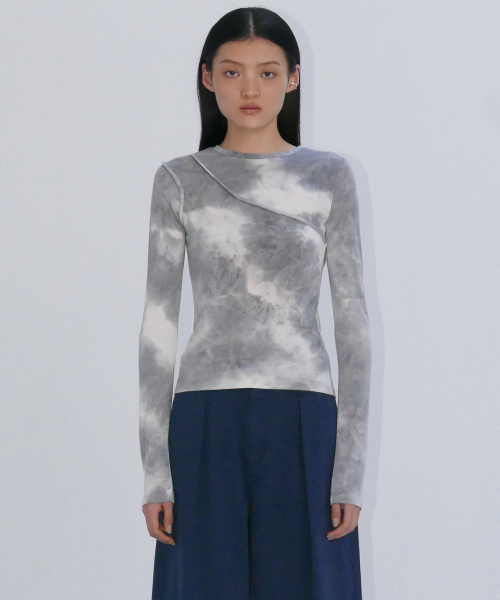 EN OR(エンオール)の「CUT-OUT TIEDYE T-SHIRTS - GREY(Tシャツ/カットソー・レディース・その他・SMALL/MEDIUM)」の1枚目の写真