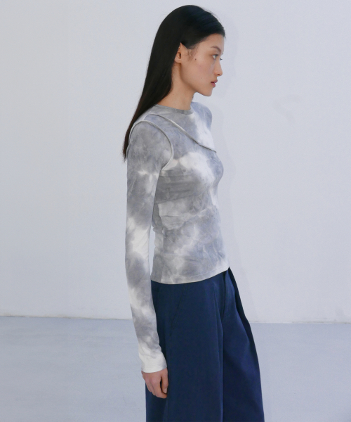 EN OR(エンオール)の「CUT-OUT TIEDYE T-SHIRTS - GREY(Tシャツ/カットソー・レディース・その他・SMALL/MEDIUM)」の2枚目の写真