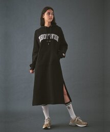 PAPERBOY（ペーパーボーイ）の「ニューヨーク フードパーカー ワンピース-ブラック（ワンピース）」