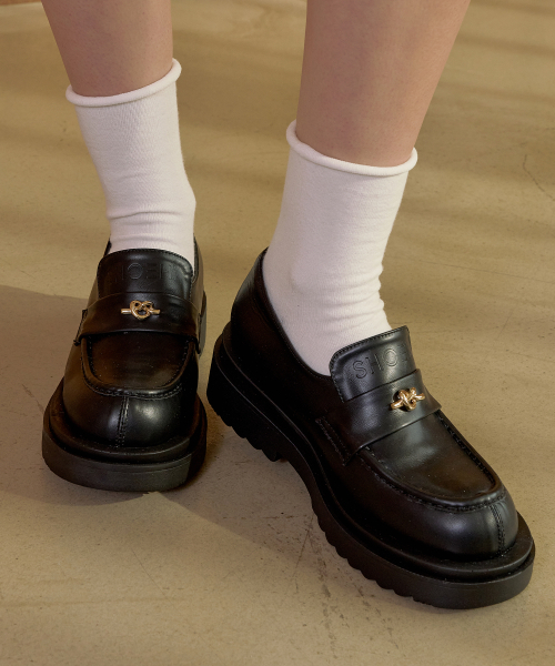 SHOEHI(シューハイ)の「アイブ ローファー L2526(3カラー)(ローファー・レディース・ブラック/アイボリー/ブラックミックス・23cm/23.5cm/24cm/24.5cm/25cm/22.5cm)」の6枚目の写真