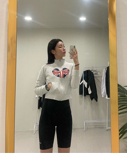 MICHIKO LONDON（ミチコ ロンドン）の「メルティングユニオンジャックジップアップホワイトメランジ（ナイロンジャケット・レディース・その他・SMALL/MEDIUM）」の9枚目の写真