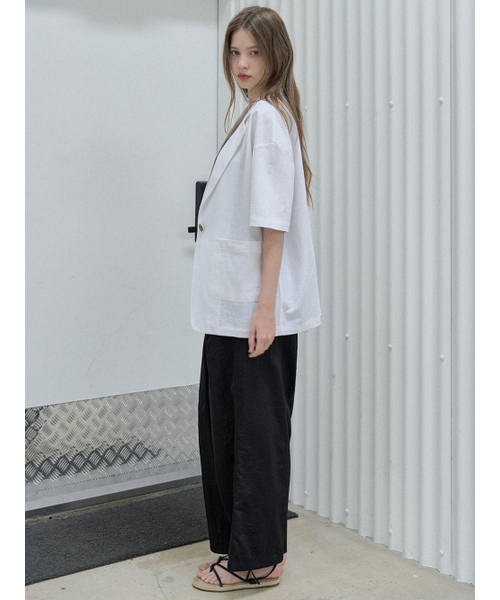 AVANT-G(アバン)の「Linen Overfit Basic Tailored Jacket - White(テーラードジャケット・レディース・その他・FREE)」の4枚目の写真