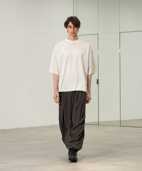 CITY TOKYO（シティトウキョウ）の「【CITY TOKYO/シティートーキョー】Urban cupro ﾌｯﾄﾎﾞｰﾙT（Tシャツ/カットソー・メンズ・ブラック/オフホワイト・1/2）」の3枚目の写真