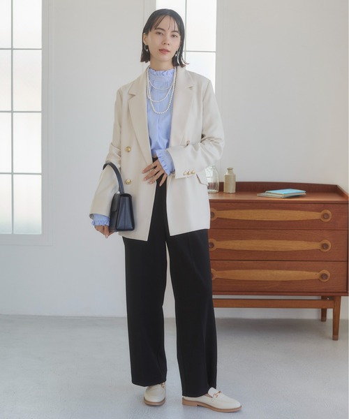 ANGIE（アンジー）の「【オケージョン対応 / セレモニー対応 / セットアップ対応】タック センタープレス ワイド ストレートパンツ（スラックス・レディース・アイボリー/ブラック・MEDIUM/LARGE）」の16枚目の写真