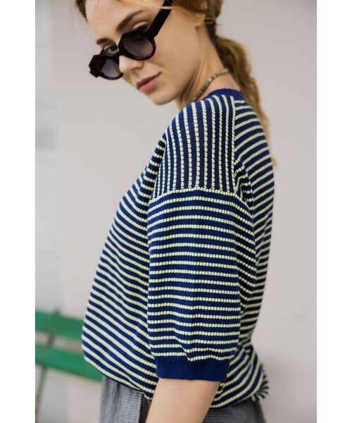 BEAMS PLUS（ビームスプラス）の「Knit Tee Dot Pattern Jacquard（Tシャツ/カットソー・メンズ・ブラウン/ネイビー/チャコールグレー・MEDIUM/LARGE/SMALL/X-LARGE）」の6枚目の写真