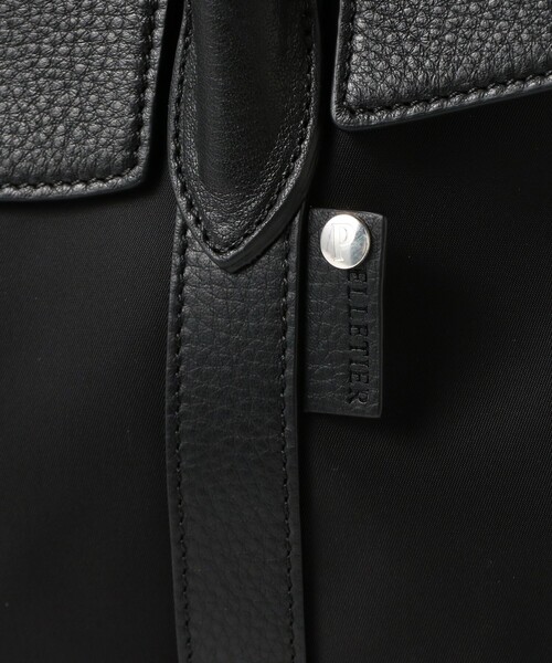 BEAMS F（ビームスエフ）の「PELLETIER / ナイロン × レザー コンビネーション フラップ トートバッグ（トートバッグ・メンズ・ブラック・ONE SIZE）」の5枚目の写真