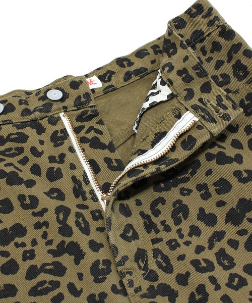 RNA(アールエヌエー)の「R4435 ダイナミックバギー(デニムパンツ・レディース・レオパード/ライトインディゴブルー・MEDIUM)」の12枚目の写真